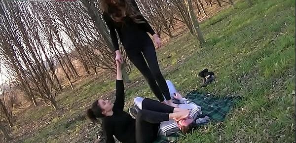  The Anna s Experiences - Trampling in the Outdoor
